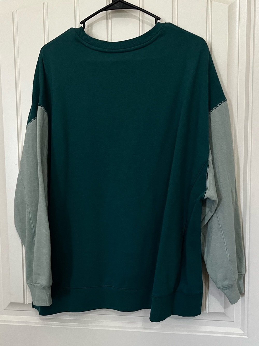 White Crow pullover - Picture 2 of 3